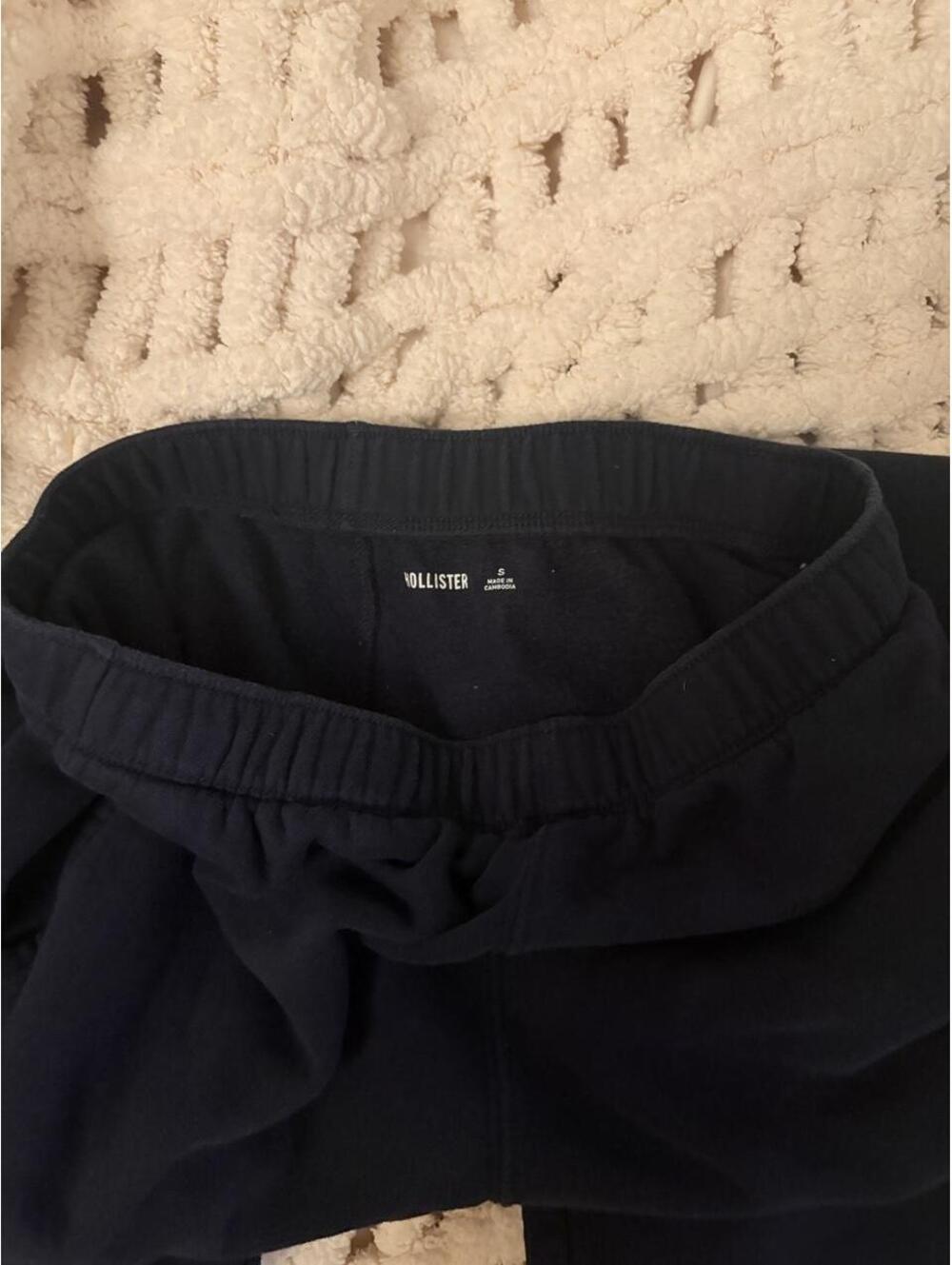 Hollister Co. Women's Navy sweatpants